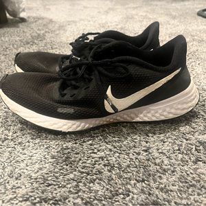 Women’s Nike Sneakers sz8